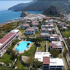 Menichetta Bilo , Vulcano (Isola) Italia